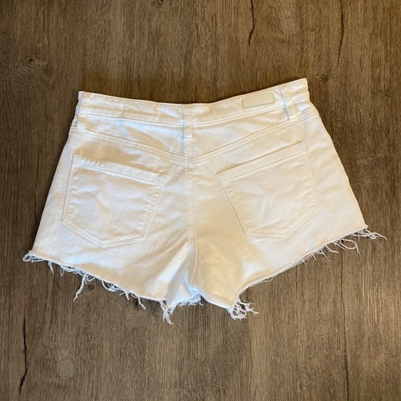 BLANK NYC Shorts Size 26 (The Barrow) Vintage High-Rise White Denim - Picture 11 of 11
